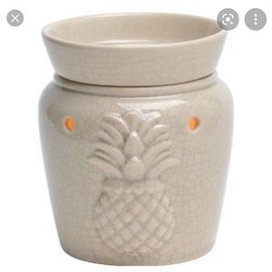 Discontinued pineapple Scentsy burner